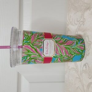 Lilly Pulitzer 20 oz reusable cold drink tumbler Featured in the Bungalows